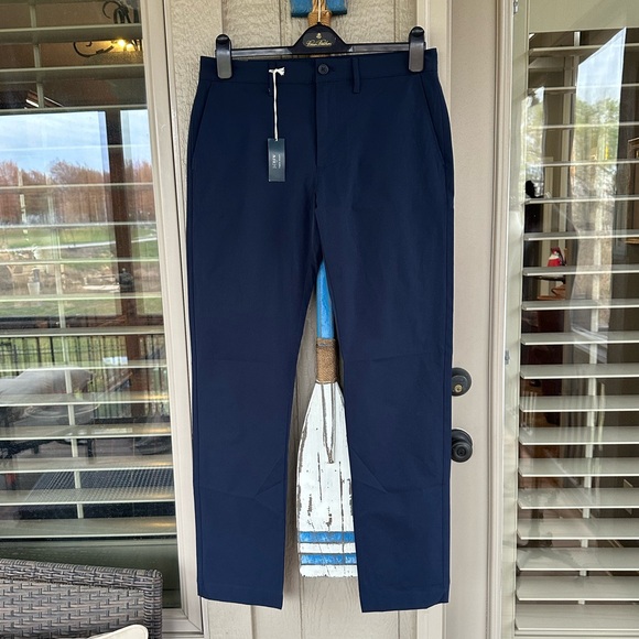 J CREW ⛵️ NWT Men’s Navy ‘Slim Fit’ Performance Tech Pants - Size 30/32 - Picture 7 of 12